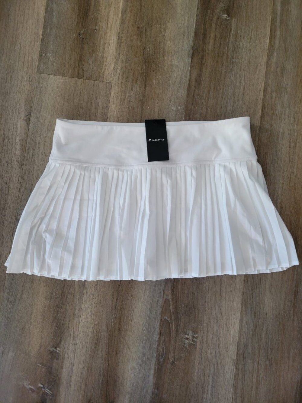 NWT FABLETICS Hot Shot Athletic Pleated Mini Skirt White SZ XXL (1X)